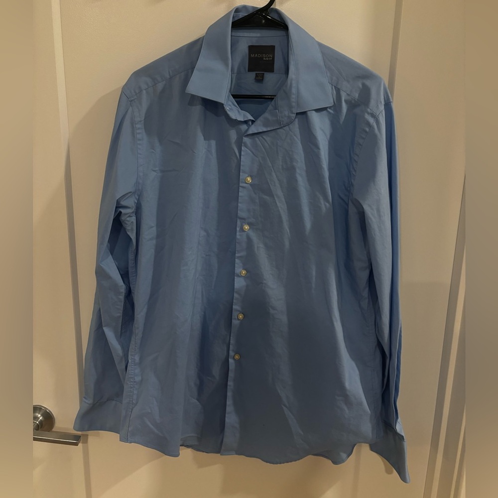 Madison slim fit light blue button down size L